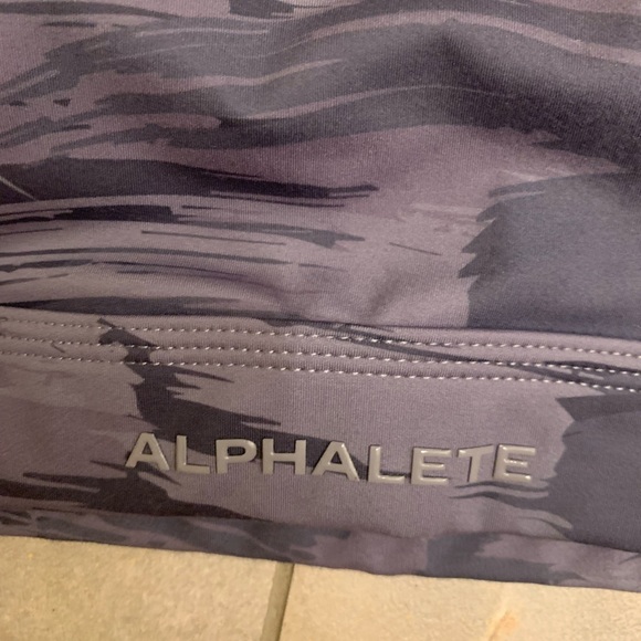 Alphalete Surface Keyhole Bra- grey canvas camo- size S! - Picture 8 of 9